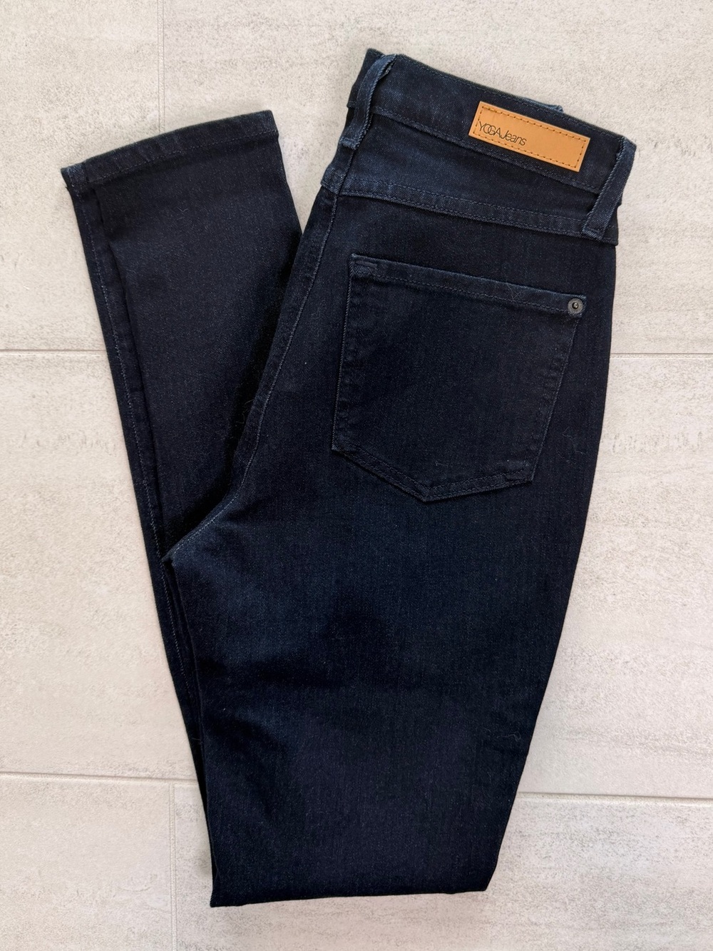 YOGA Jeans Dark Indigo Black Skinny Stretch Jeans Women’s